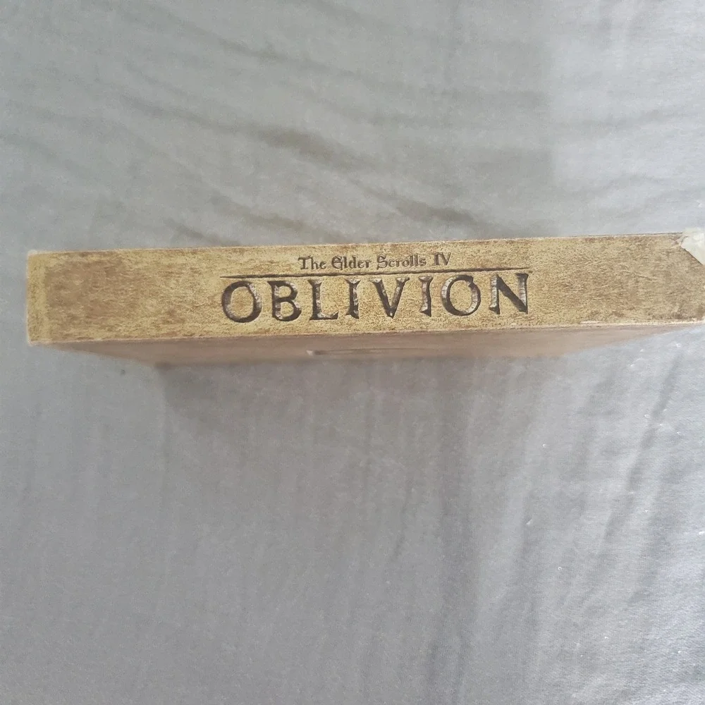 The Elder‎ Scrolls IV Oblivion Collector's Edition PC Game Bonus DVD Book Map